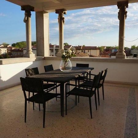 Stylish Penthouse Apartment In Venice Lido, 10 Minutes From Saint Marks Square Lido di Venezia Eksteriør bilde